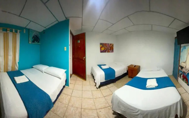 Hostal Puerto Ayora