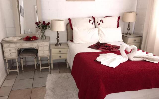 Au Plais De Langebaan at Palm Tree Villa