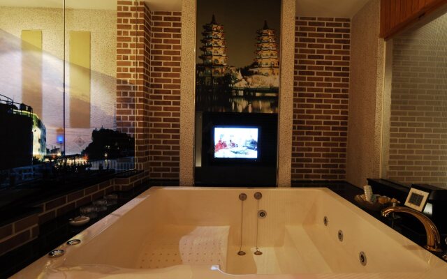 KS Dubai Motel