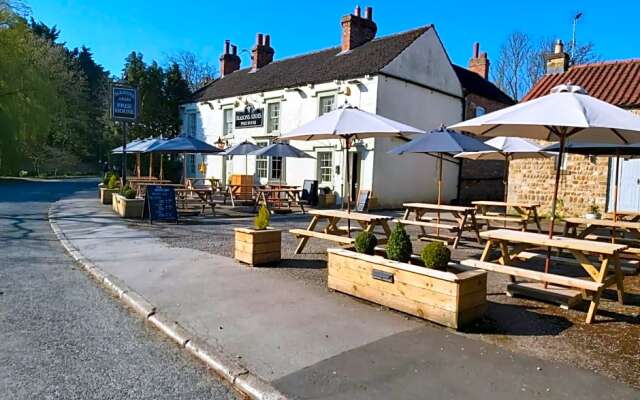 The Masons Arms