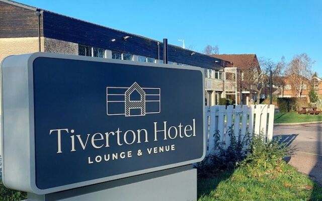 Tiverton Hotel Lounge & Venue