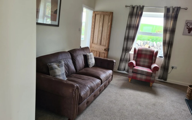 Beautiful 2-bed Semi Rural Cottage Enclosed Garden — фото 3
