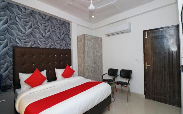 OYO 26119 Krishna Guest House