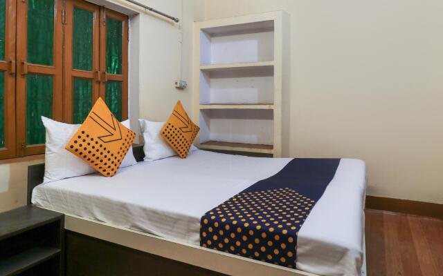 SPOT ON 68747 Shree Lodge
