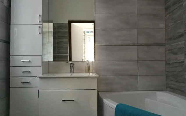 Class Apartment