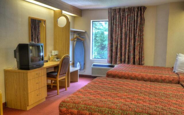 Smoky Mountain Inn & Suites