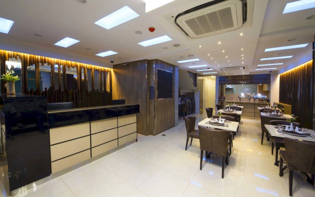 Somerset Inn