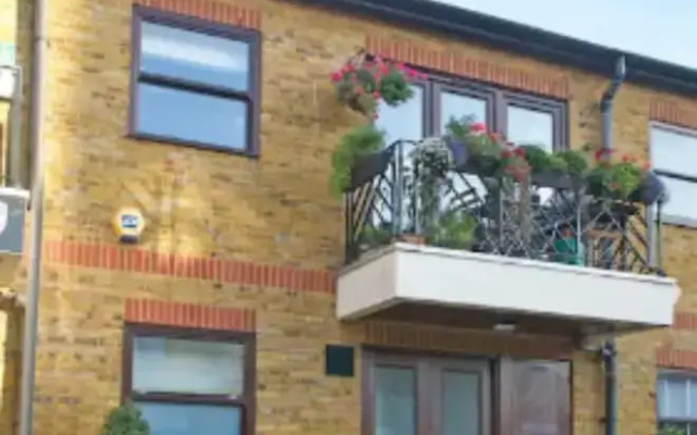 Beautiful One Bedroom House Near Clapham Common