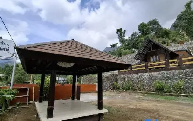 Pondok Roomi Villa Sembalun