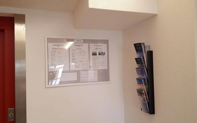 The Lubo - self check-in