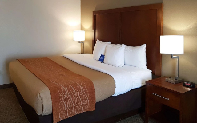 Comfort Inn I-10 West at 51st Ave