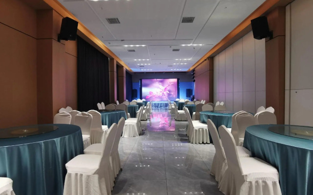 Fuyang Tianyan Hotel