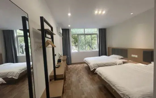 Fengjia Hostel
