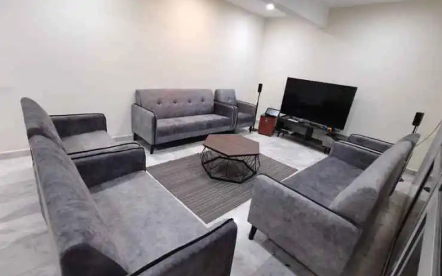 Petaling Jaya EcoVilla 90 by Vale Pine