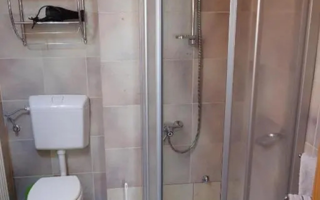 Fruhstuckspension Mayer-Schiller