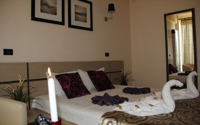 Sangria Luxury Family