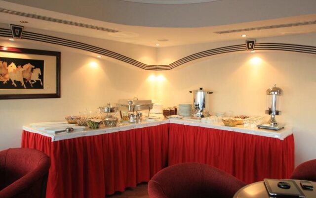 Gulf Delmon Aparthotel