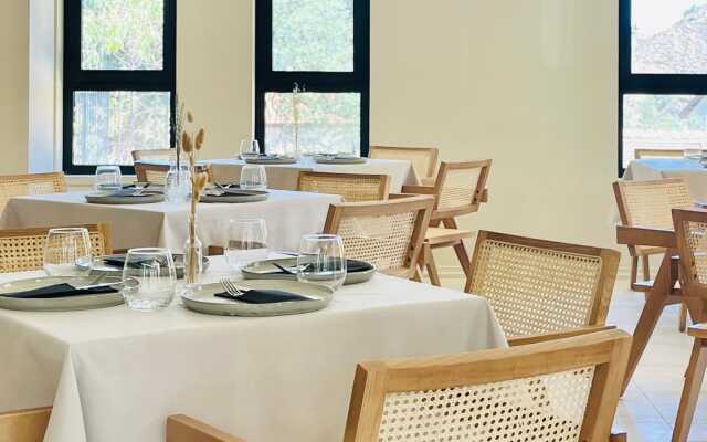 Thymises Boutique Hotel