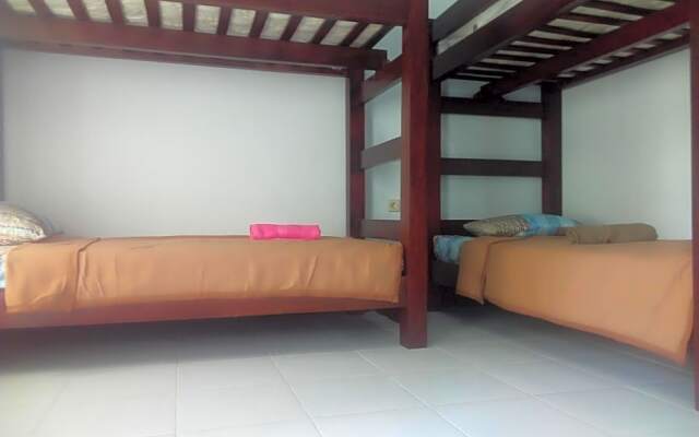 Ariata Arya Hostel