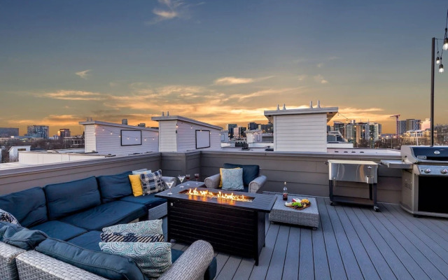 Gulch Melody - Private Rooftop - Heart of Gulch