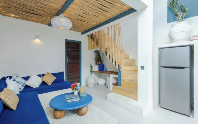 Studio Santorini - 1 BR Loft in Canggu