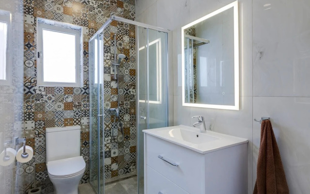 Perfect Location Modern 2BR Apartment