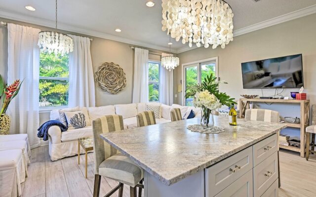 'chic on the Beach' Luxe Anna Maria Island Retreat