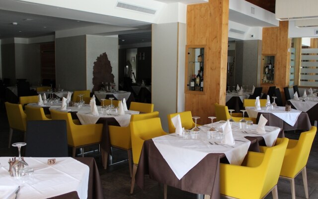 National Park Hotel & Spa