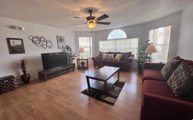 Magical 3 Bed Condo at Sweetwater Club