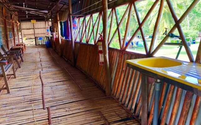 Dragon Pearl Beach Resort