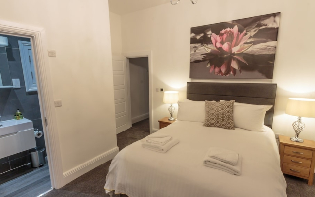 3 Bed- The Regency Suite