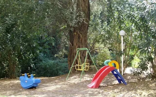 Spiros Apartments