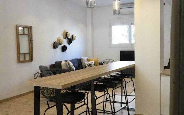Modern 2bed 2bath Loft in Acropolis area