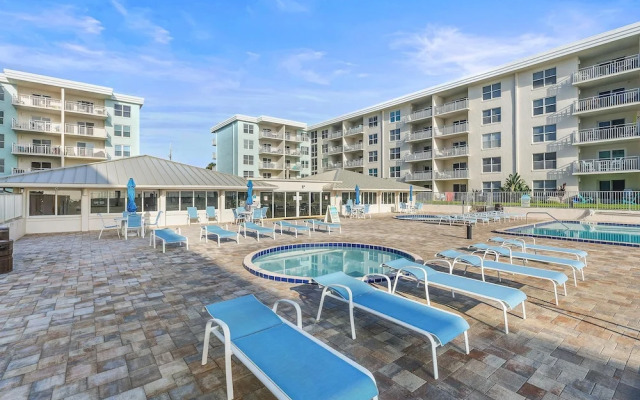 Sea Coast Gardens II 107