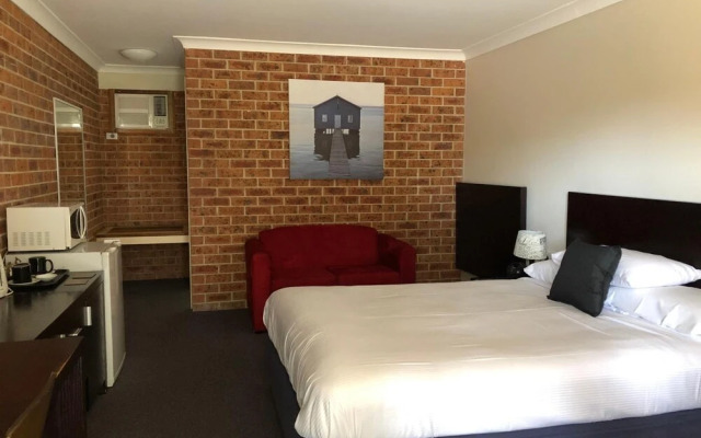 Lake Macquarie Motor Inn