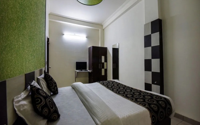 Hotel Alpine Inn by OYO