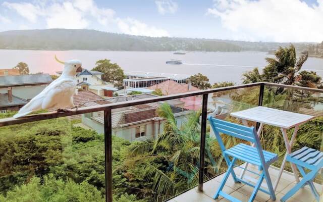 Gorgeous 2 Bedroom Apartment With Panoramic Views