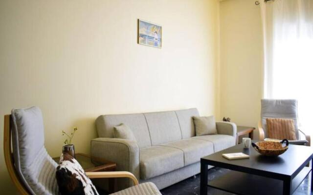 Marble Cool 2-bedroom Down Town Yard House