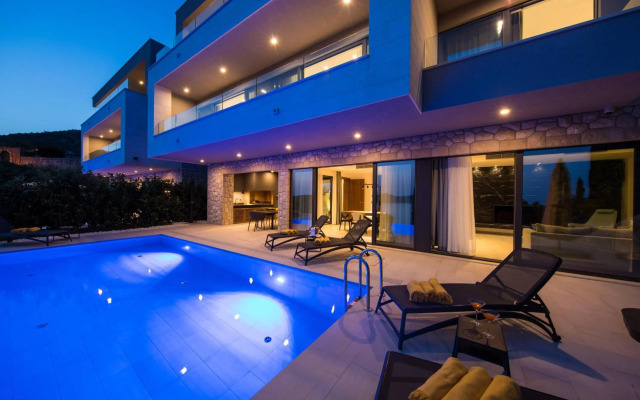 Luxury Villa Helios 5*