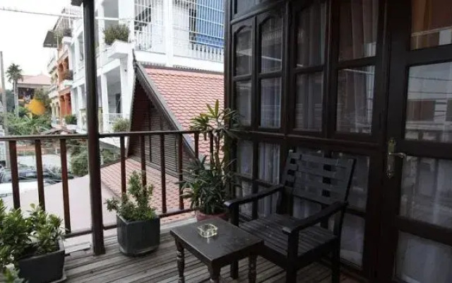 Amber Villa