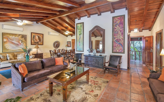 Hotel Villas Lirio