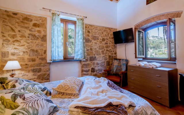 Villa Monet, 200 mt dal mare, clima, Wi-Fi