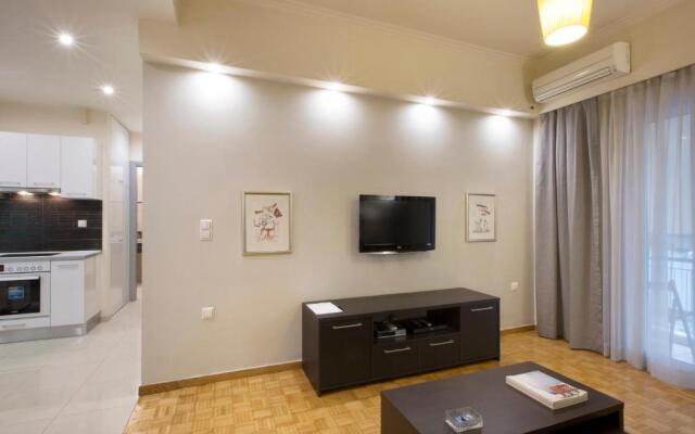 Apartment at Koukaki, 150m from the metro