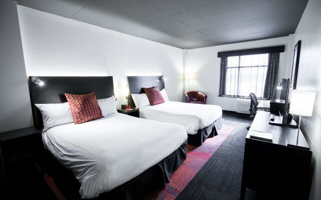 Grand Times Hotel Quebec City Airport