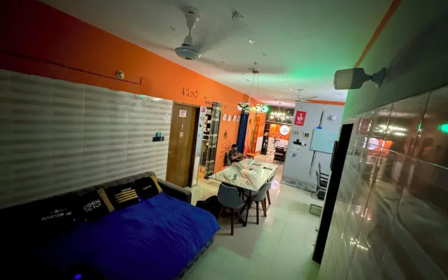 Hostel by zoo family