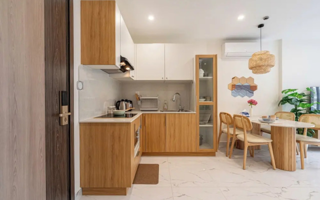 LA Nest - Amoire Nest