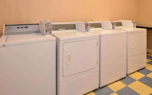 Quality Inn Dutch Inn