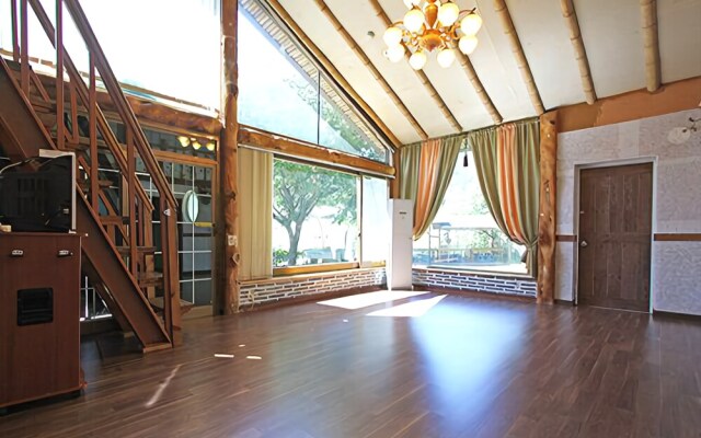Yangpyeong Korean Cultural Home Pension