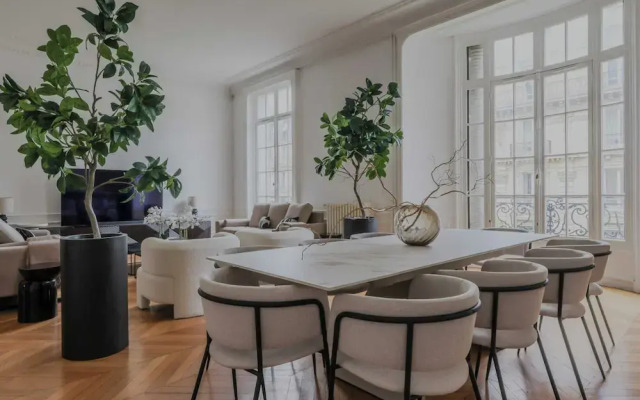 Spacious Apartment - 5br/12p - Chaillot