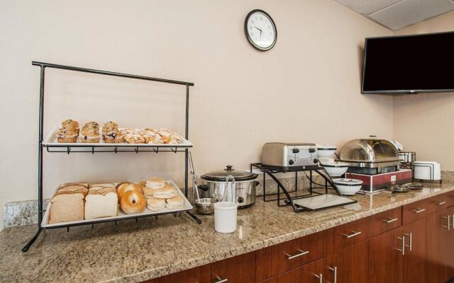 Comfort Inn & Suites
